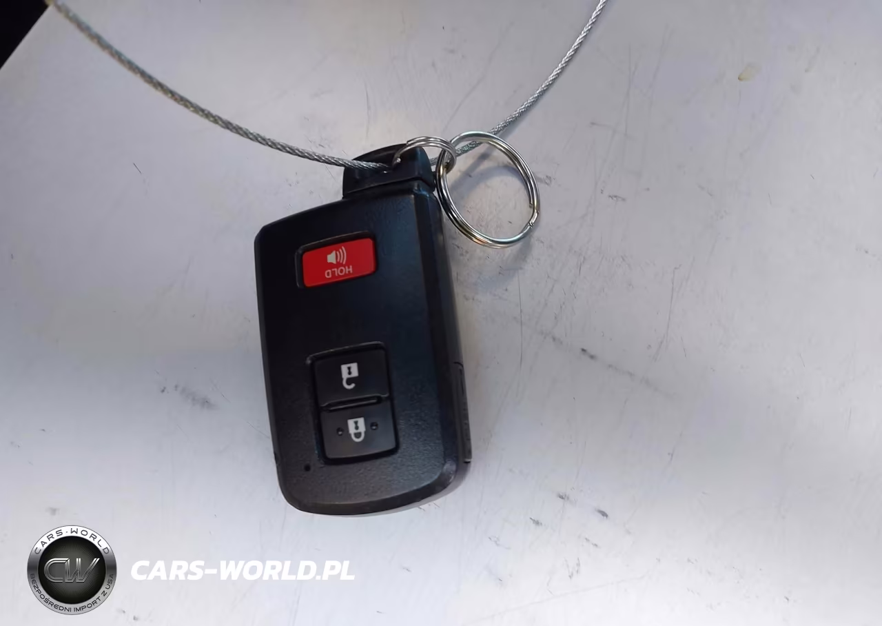 2013 Toyota Prius C Four VIN:JTDKDTB30D1043923 - 11