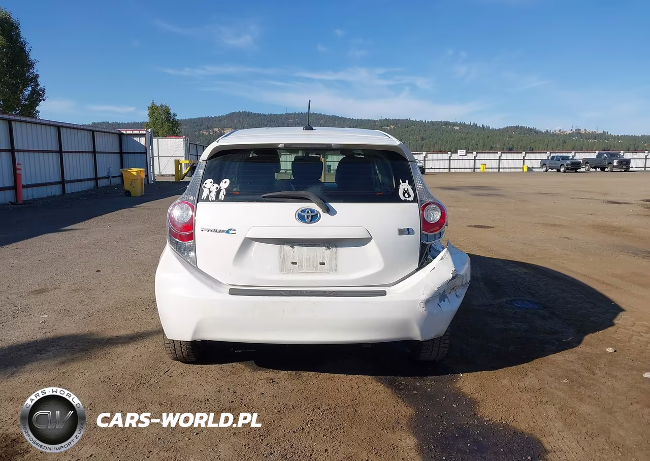 2013 Toyota Prius C Four VIN:JTDKDTB30D1043923 - 16