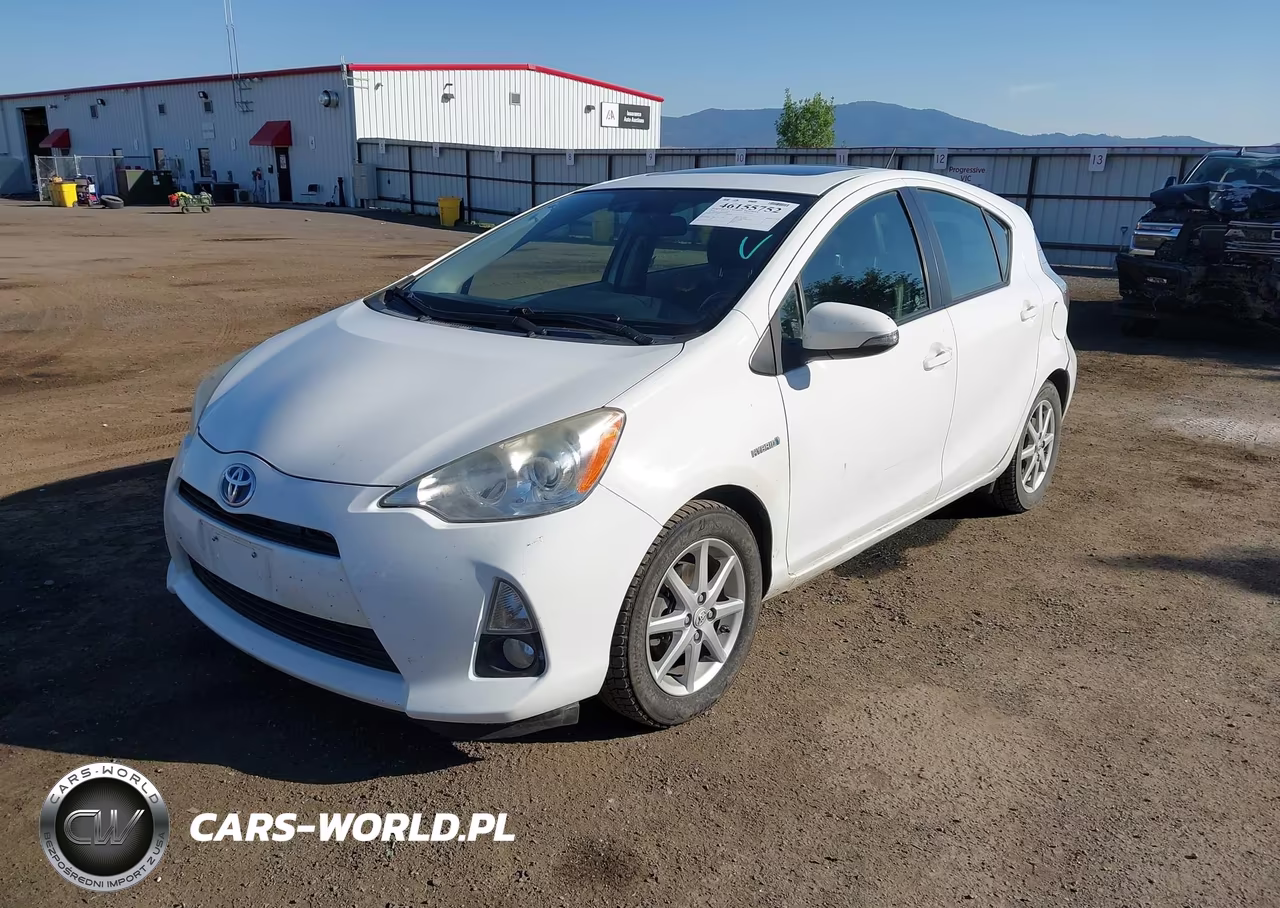 2013 Toyota Prius C Four VIN:JTDKDTB30D1043923 - 2