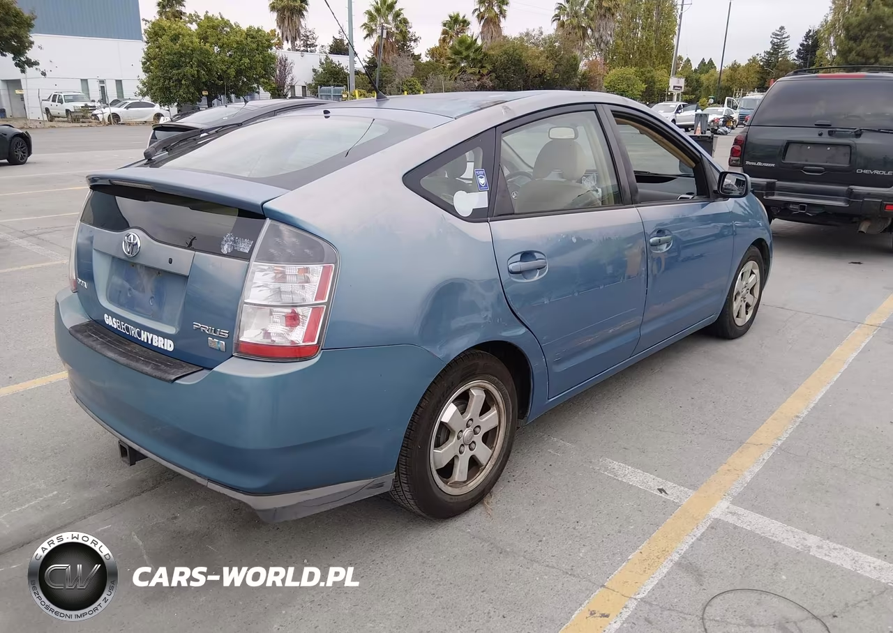 2005 Toyota Prius VIN:JTDKB20U653005677 - 4