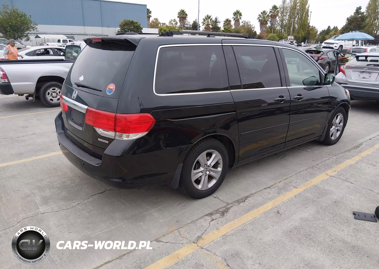 2009 Honda Odyssey Touring VIN:5FNRL38949B038820 - 4