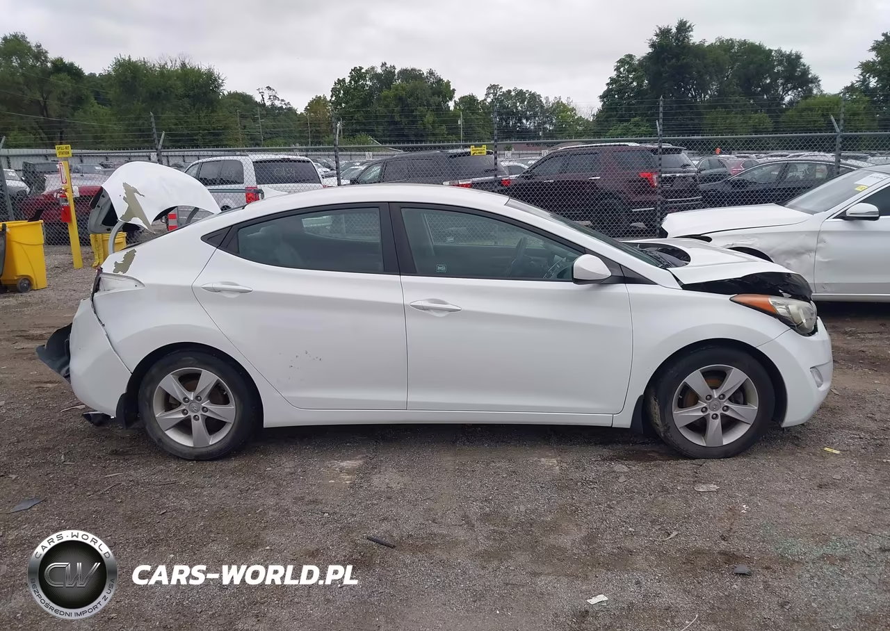 2013 Hyundai Elantra Gls VIN:5NPDH4AE5DH426187 - 12