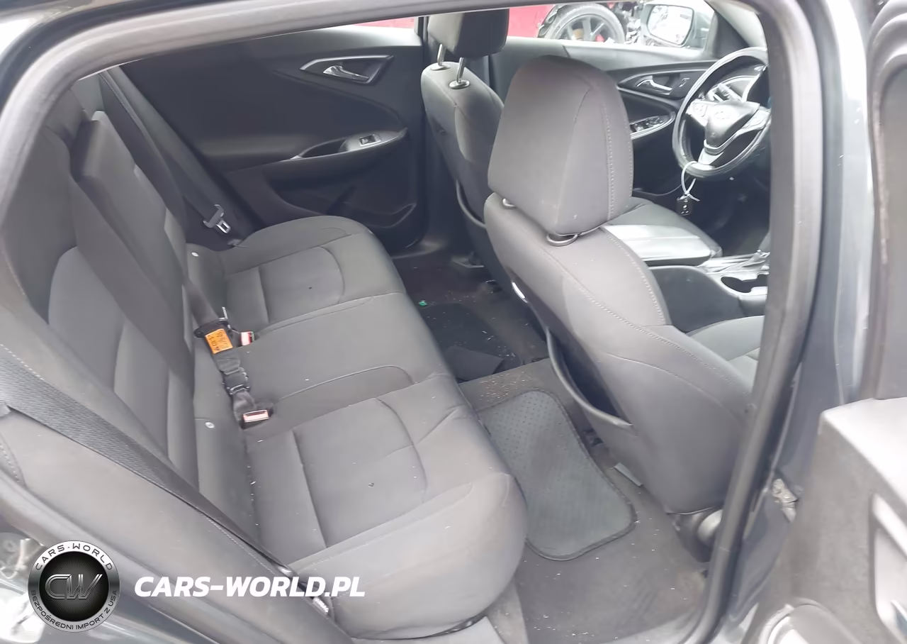 2018 Chevrolet Malibu Lt VIN:1G1ZD5STXJF145554 - 8