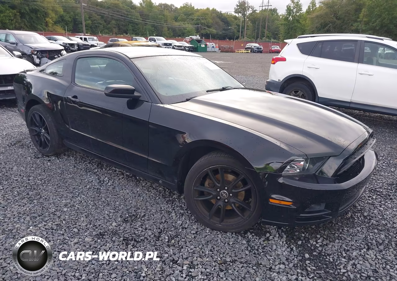 2014 Ford Mustang V6