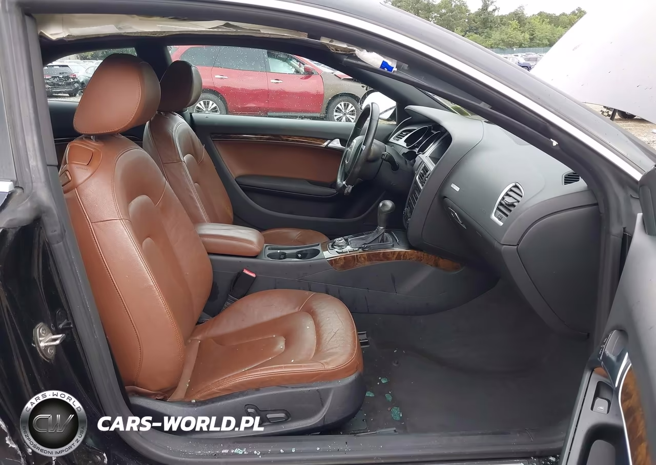 2011 Audi A5 2.0T Premium VIN:WAULFAFR3BA047055 - 5