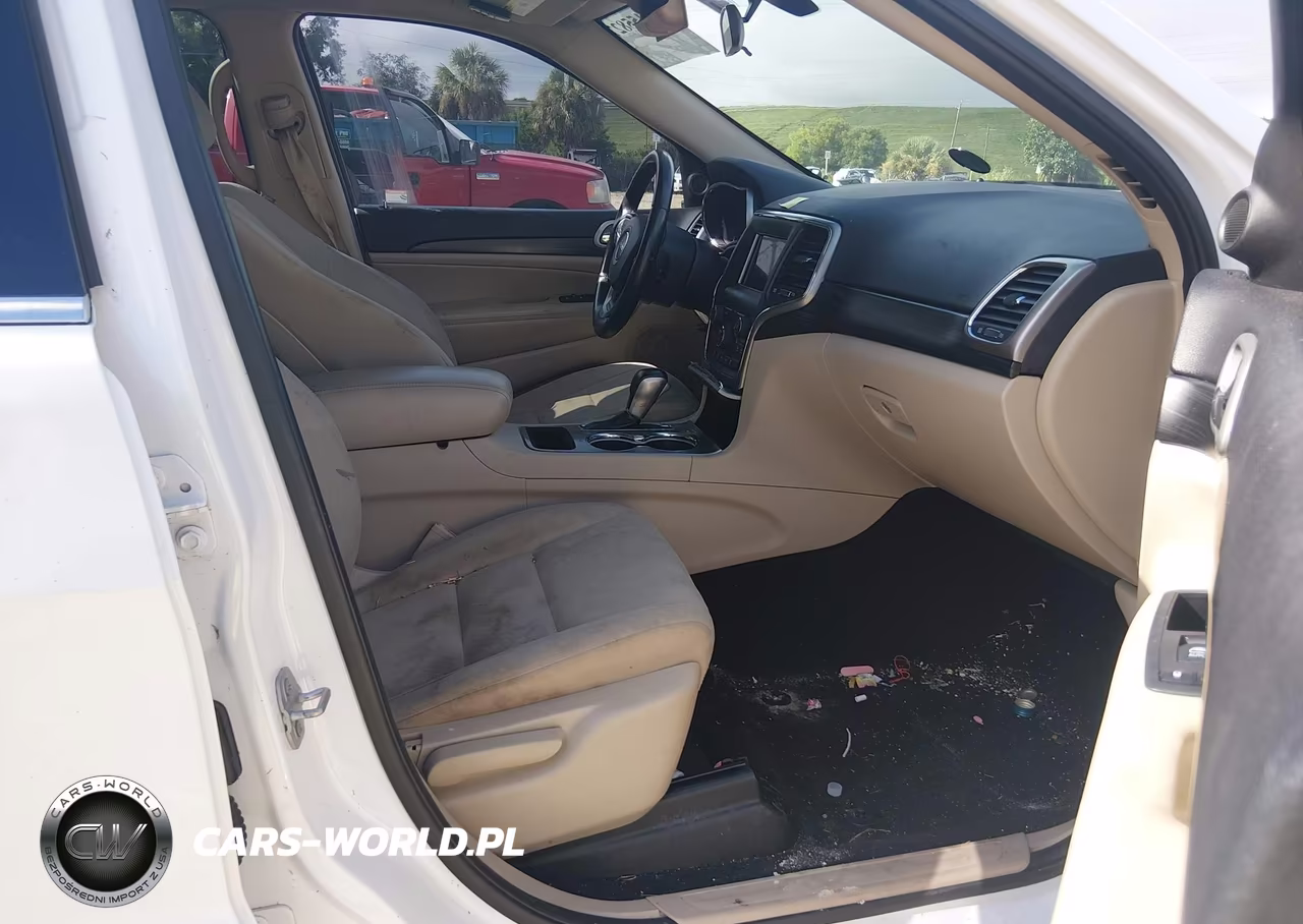 2021 Jeep Grand Cherokee Laredo E VIN:1C4RJEAG2MC681442 - 5
