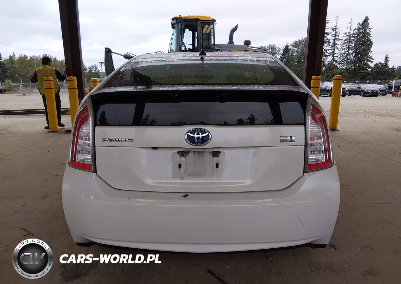2015 Toyota Prius Four VIN:JTDKN3DU4F1920385 - 17