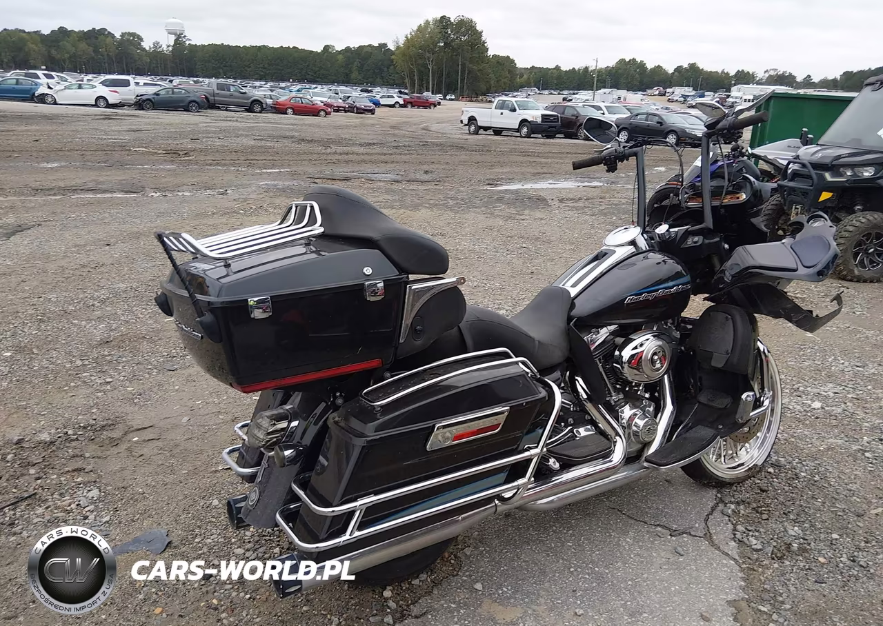 2013 Harley-Davidson Fltru Road Glide Ultra VIN:1HD1KGM16DB628440 - 4