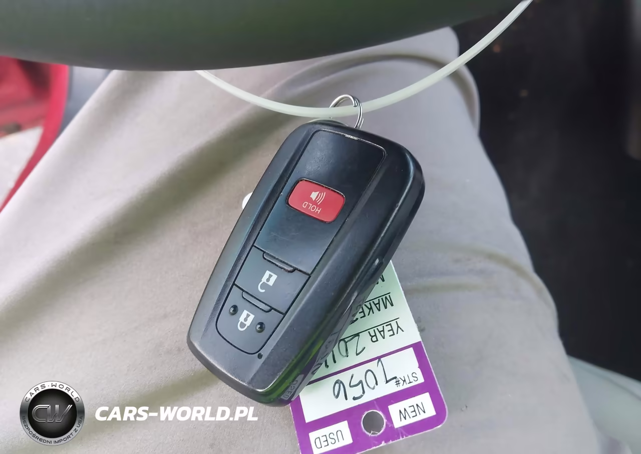 2016 Toyota Prius Four VIN:JTDKARFU9G3519111 - 11