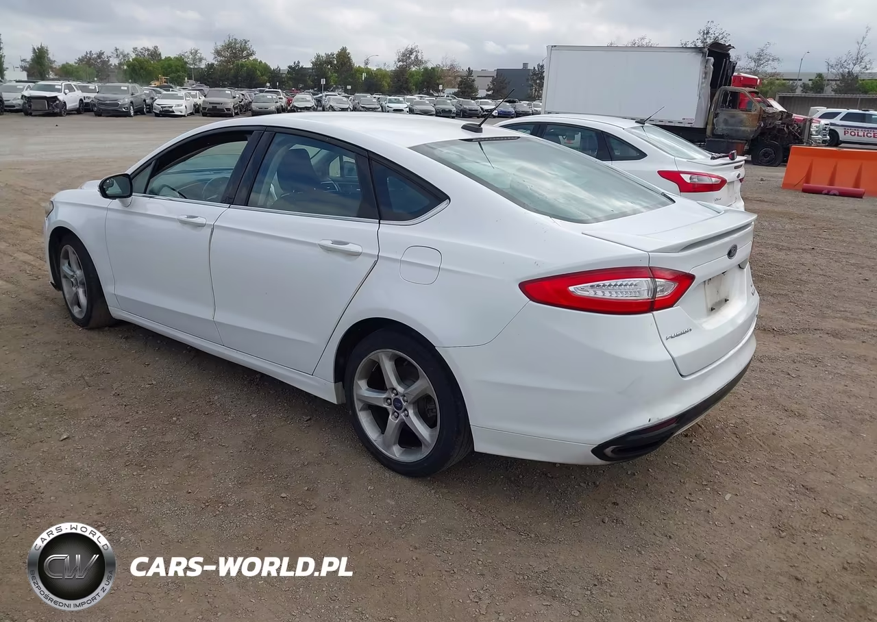 2015 Ford Fusion Se VIN:3FA6P0H92FR310514 - 3