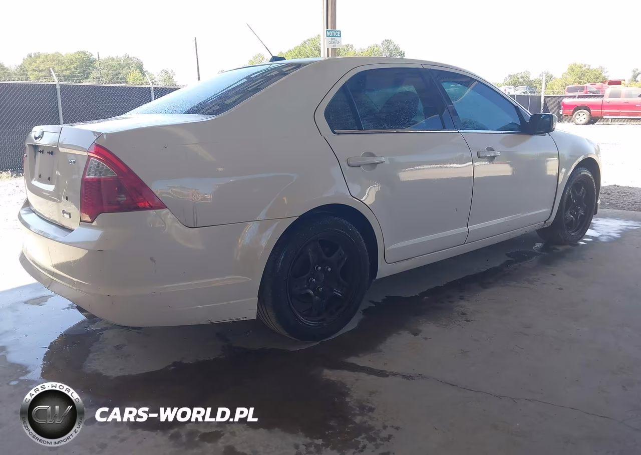 2010 Ford Fusion Se VIN:3FAHP0HG5AR192975 - 4