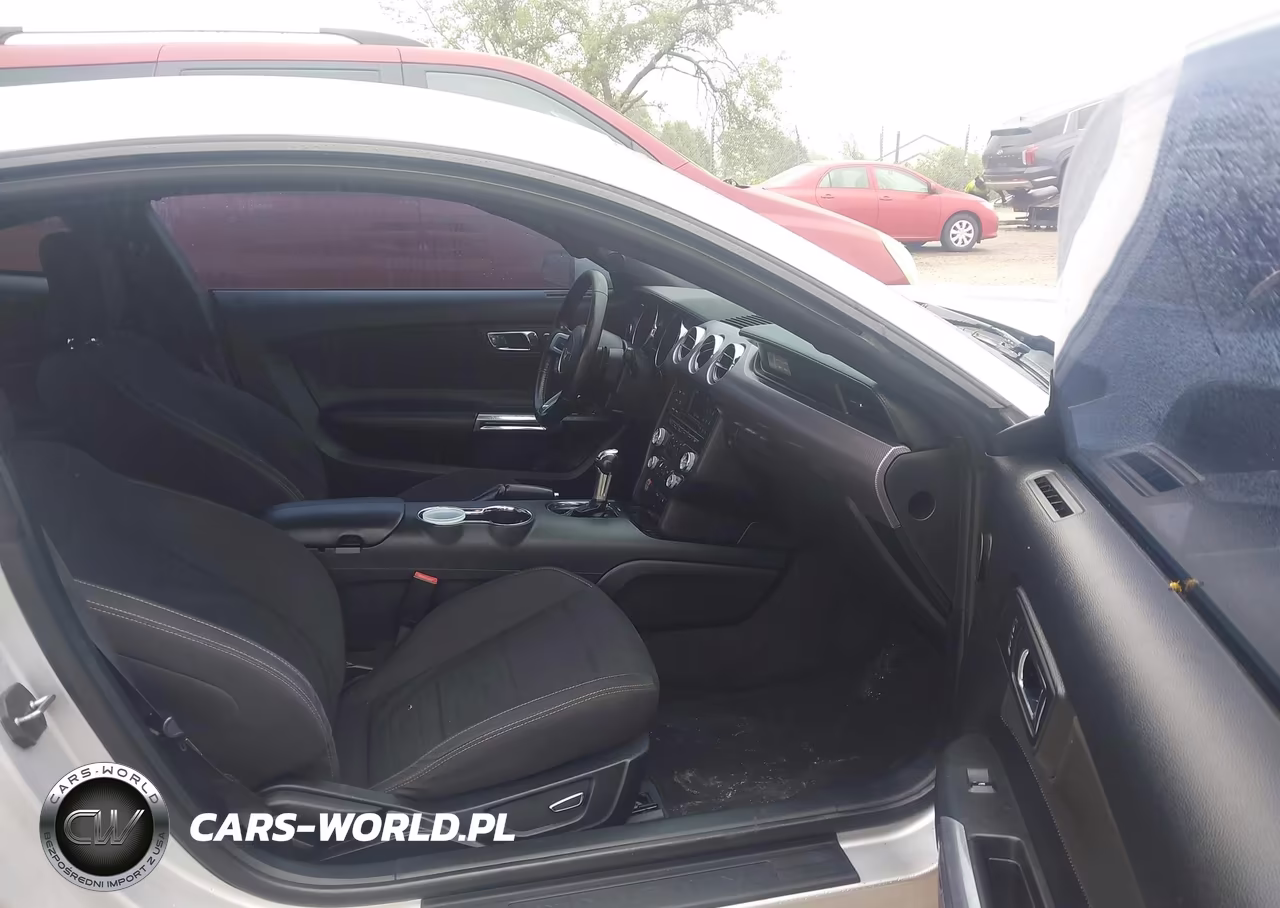 2017 Ford Mustang VIN:1FA6P8TH6H5305352 - 5