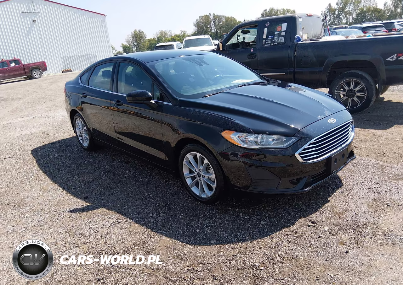 2020 Ford Fusion Hybrid Se – zdjęcie 1 z 16