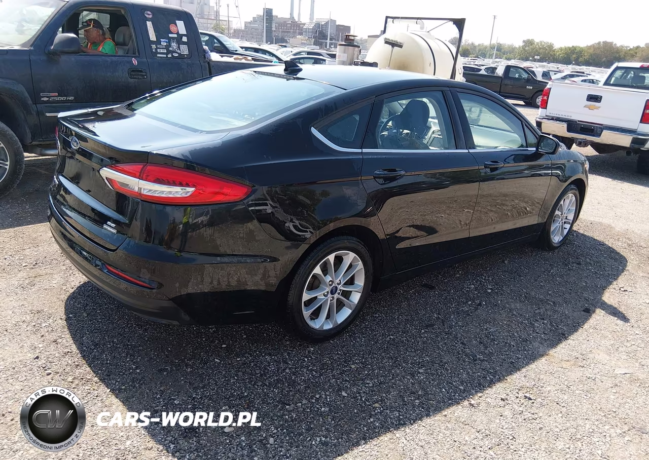 2020 Ford Fusion Hybrid Se VIN:3FA6P0LU4LR120737 - 4