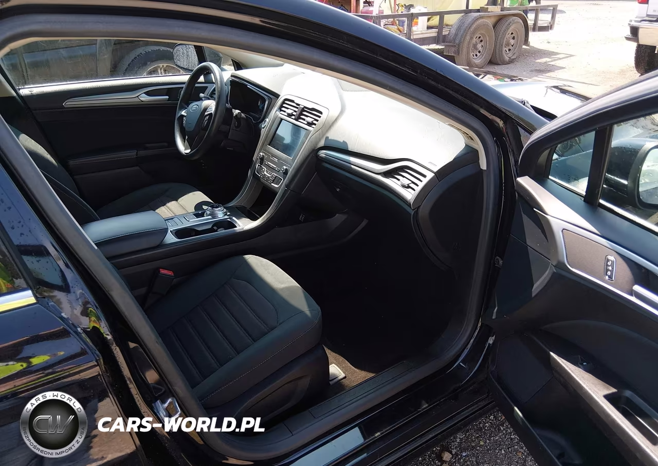 2020 Ford Fusion Hybrid Se VIN:3FA6P0LU4LR120737 - 5