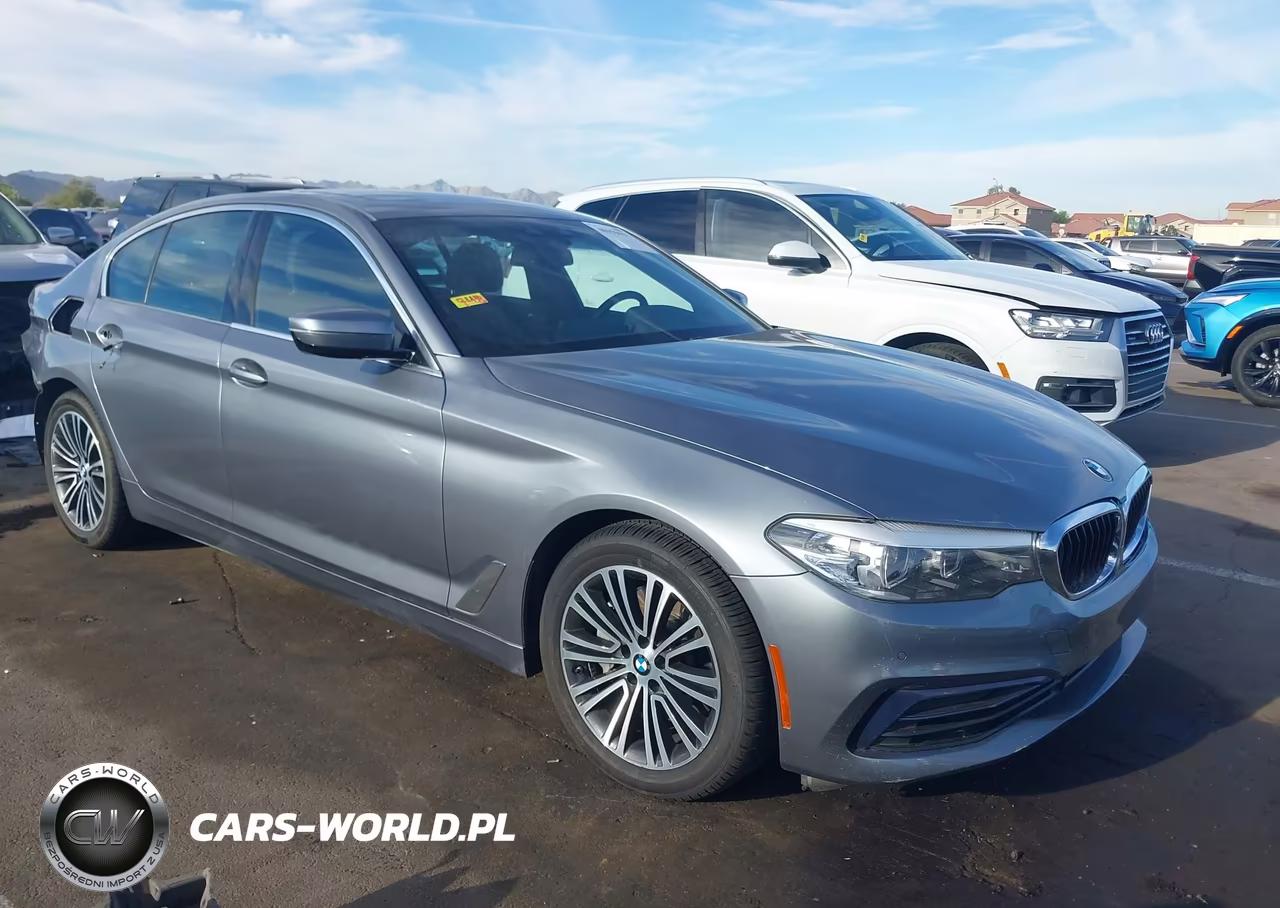 2020 BMW 530I xDrive – zdjęcie 1 z 17