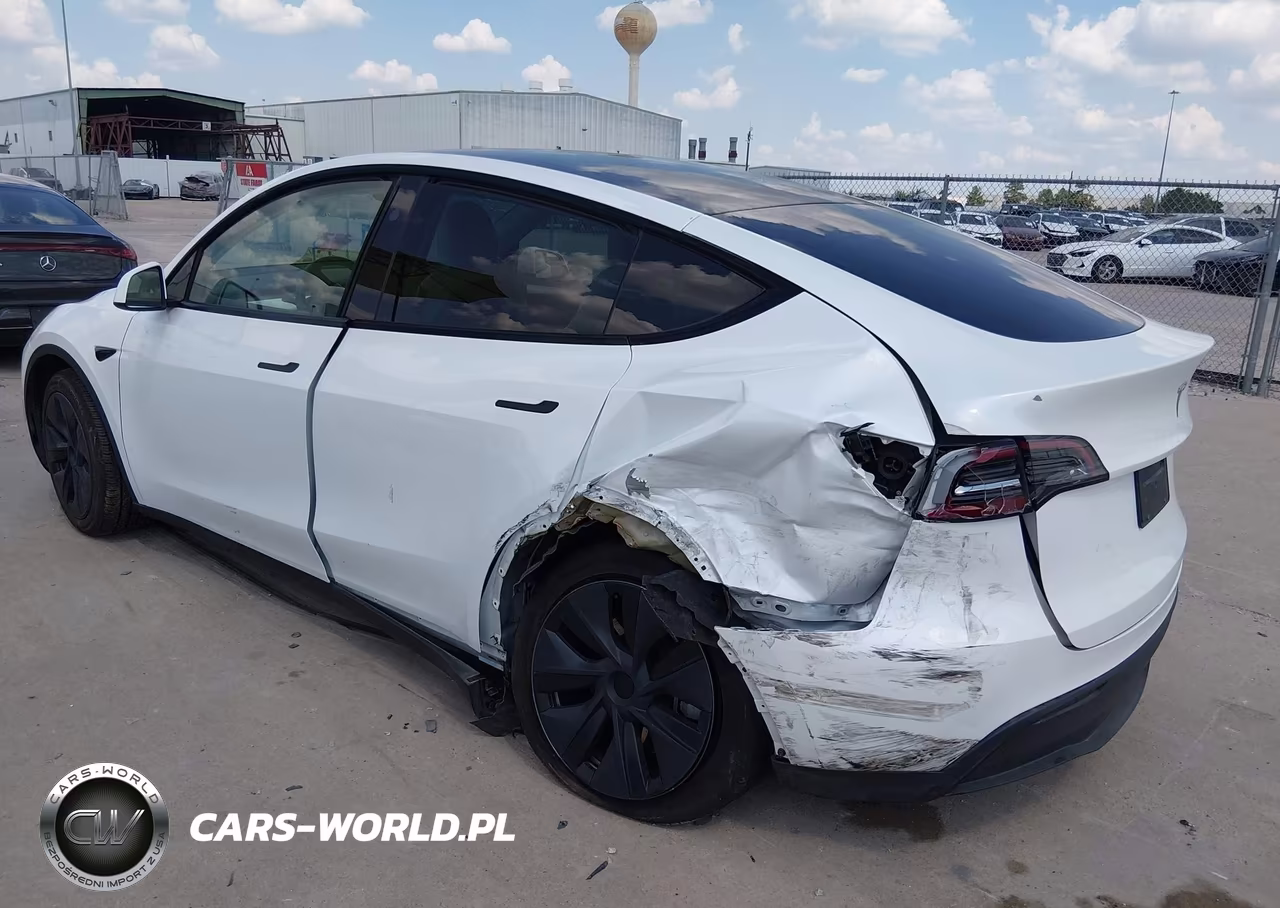 2024 Tesla Model Y Long Range Single Motor Rear-Wheel Drive-Rwd VIN:7SAYGDED9RA331997 - 3