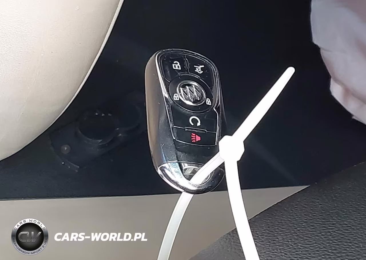 2017 Buick Envision Essence VIN:LRBFXBSA0HD112470 - 11