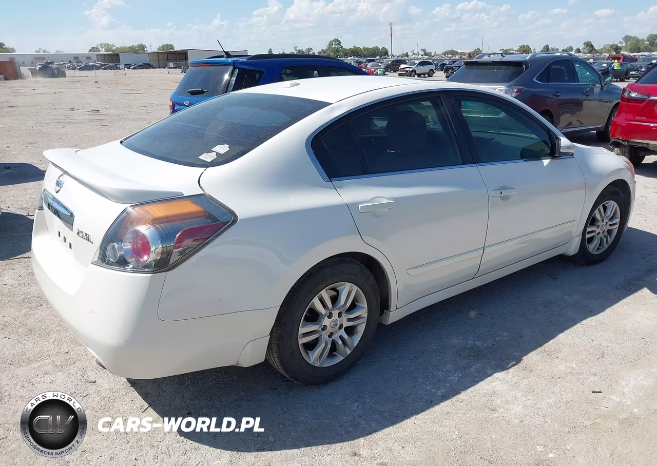 2012 Nissan Altima 2.5 S VIN:1N4AL2AP8CN509432 - 4
