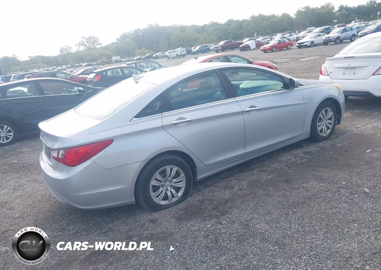 2011 Hyundai Sonata Gls VIN:5NPEB4AC6BH099624 - 4