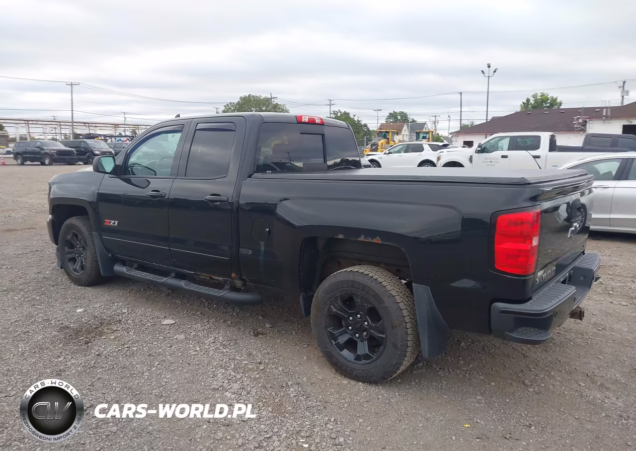2017 Chevrolet Silverado 1500 2Lt VIN:1GCVKREC3HZ139182 - 3