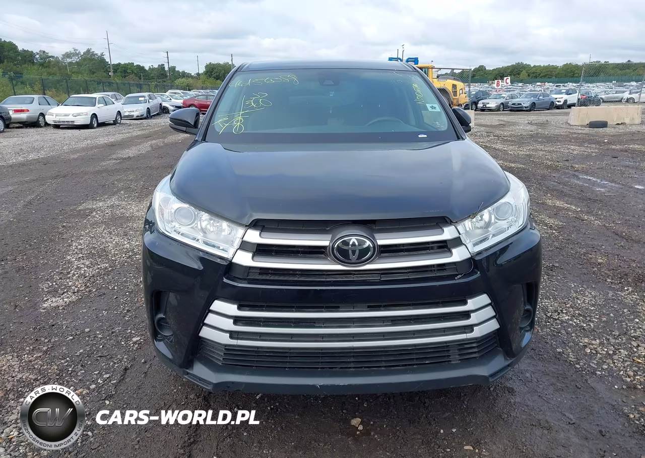 2019 Toyota Highlander Le VIN:5TDBZRFH0KS921845 - 12