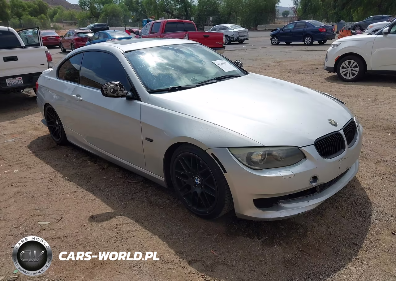 2011 BMW 328I VIN:WBAKE5C59BE572864 - 1