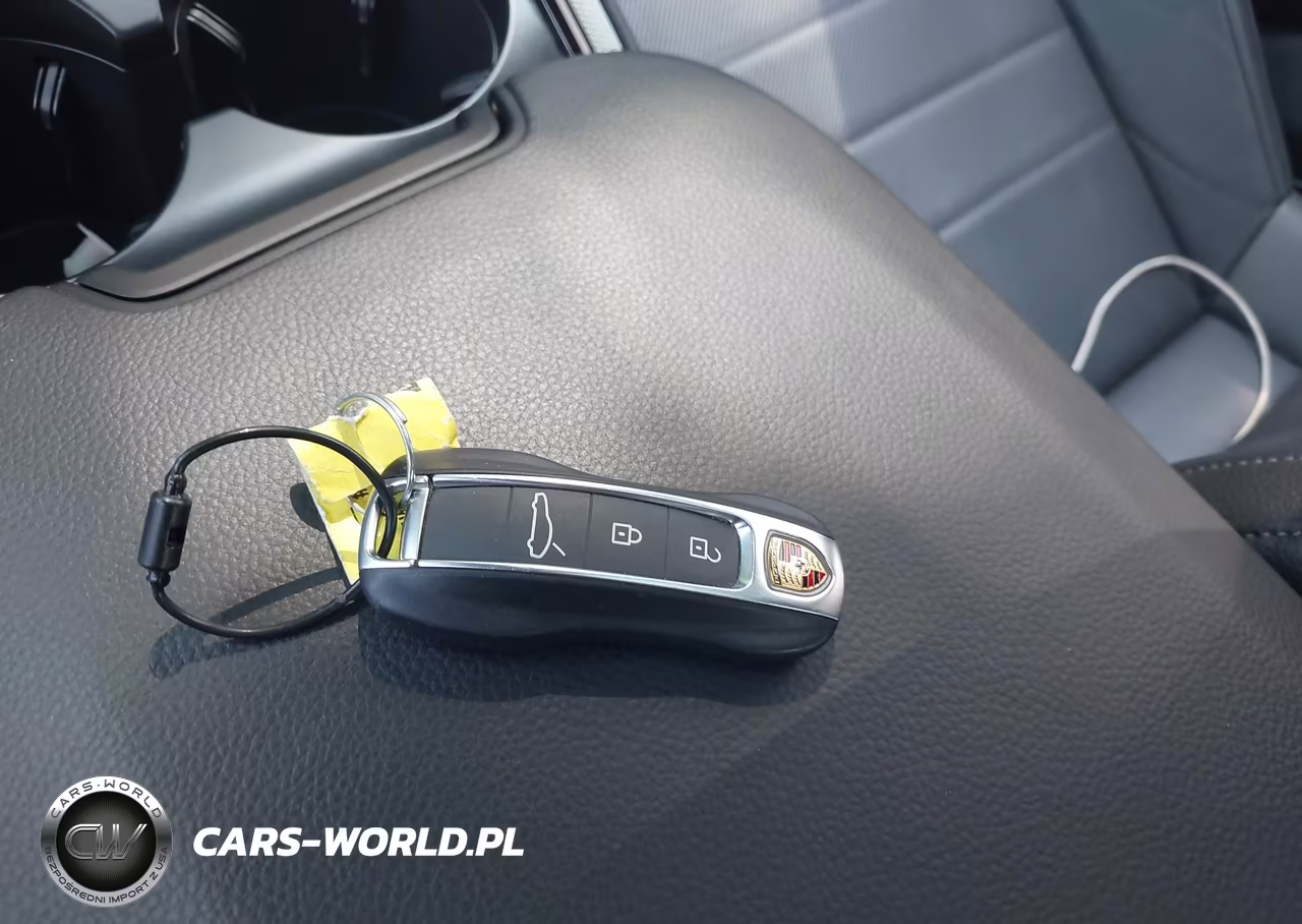 2025 Porsche Panamera 4 VIN:WP0AA2YA0SL006926 - 11