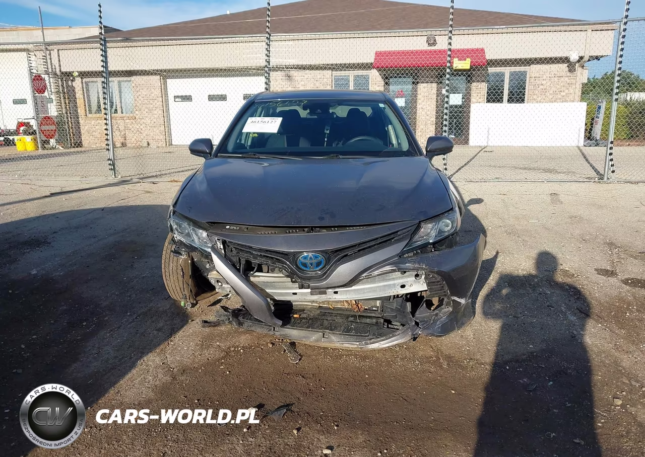 2020 Toyota Camry Le Hybrid VIN:4T1C31AK8LU521163 - 12