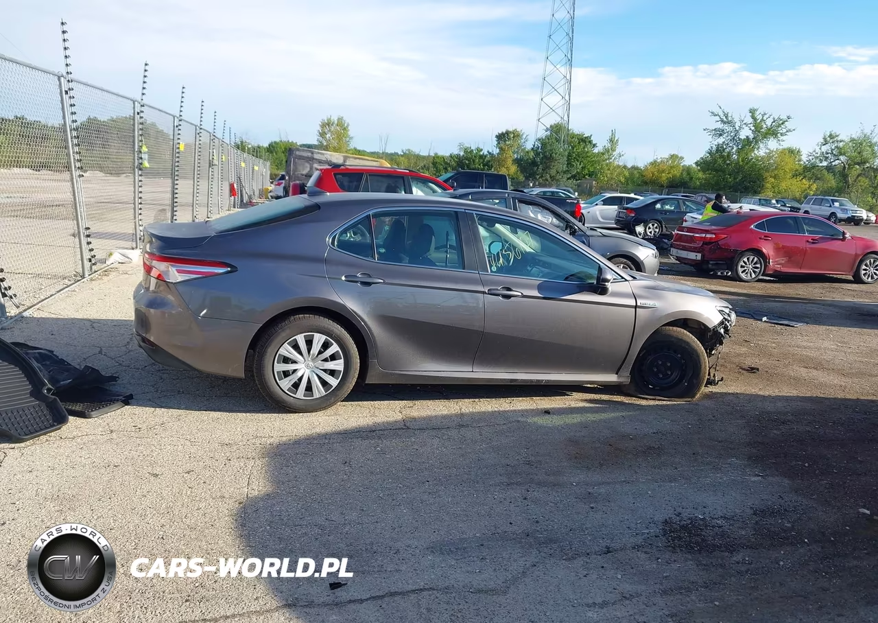 2020 Toyota Camry Le Hybrid VIN:4T1C31AK8LU521163 - 13