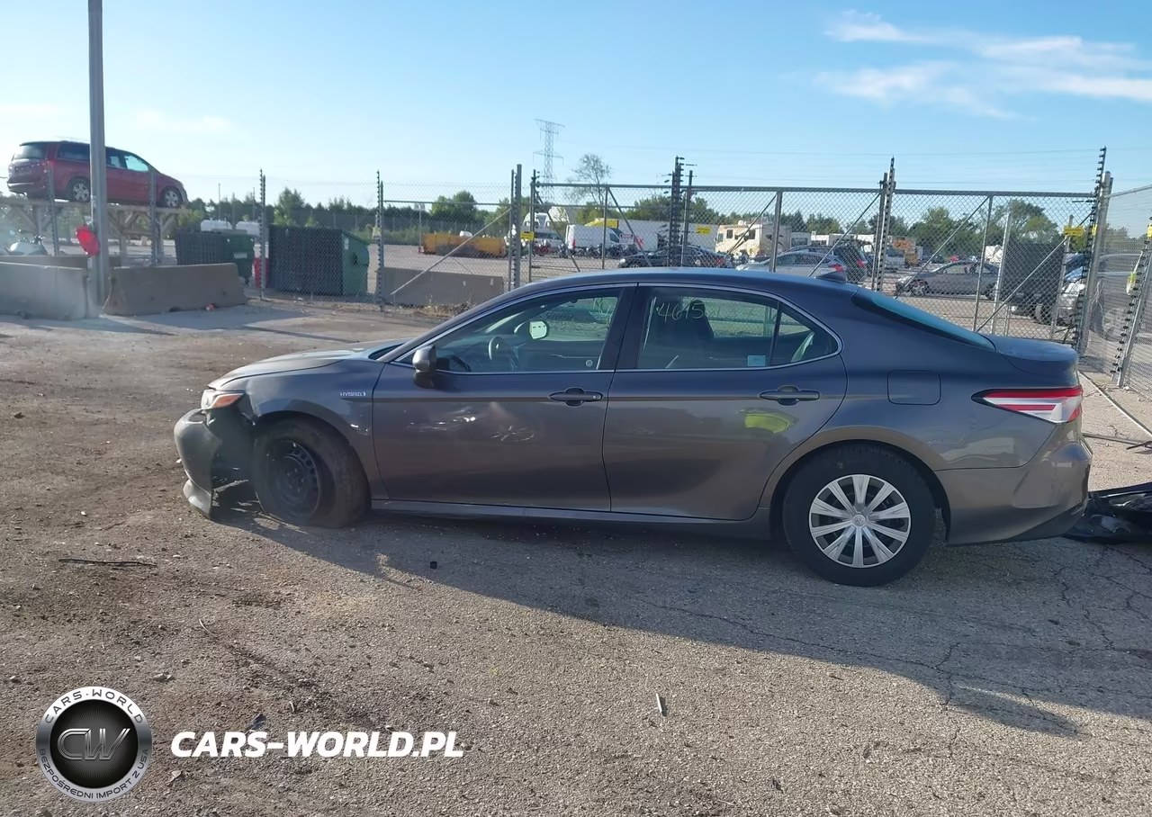 2020 Toyota Camry Le Hybrid VIN:4T1C31AK8LU521163 - 14