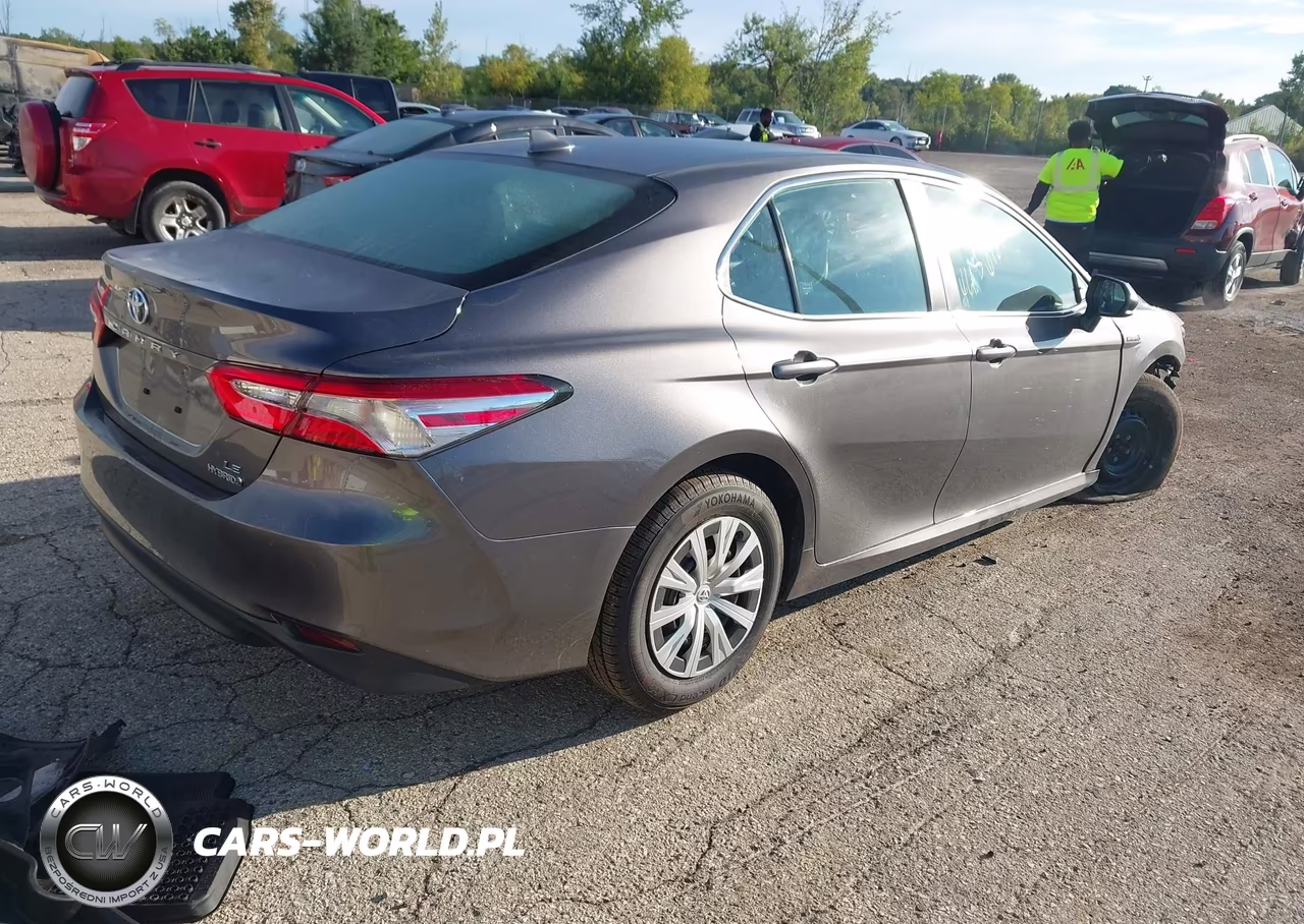 2020 Toyota Camry Le Hybrid VIN:4T1C31AK8LU521163 - 4