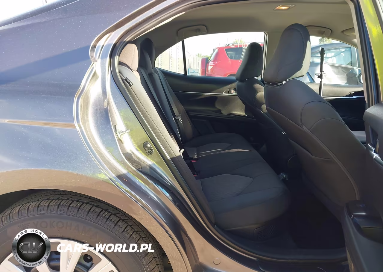2020 Toyota Camry Le Hybrid VIN:4T1C31AK8LU521163 - 8