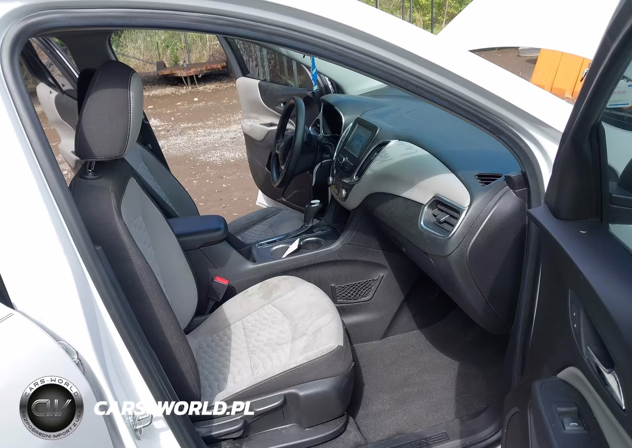 2018 Chevrolet Equinox Ls VIN:3GNAXHEV6JS505917 - 5