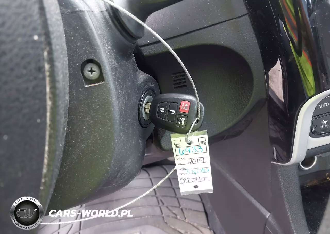 2019 Toyota Corolla Le VIN:5YFBURHE8KP900882 - 11