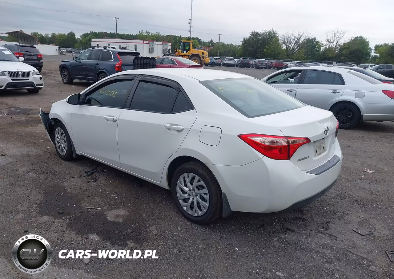 2019 Toyota Corolla Le VIN:5YFBURHE8KP900882 - 3