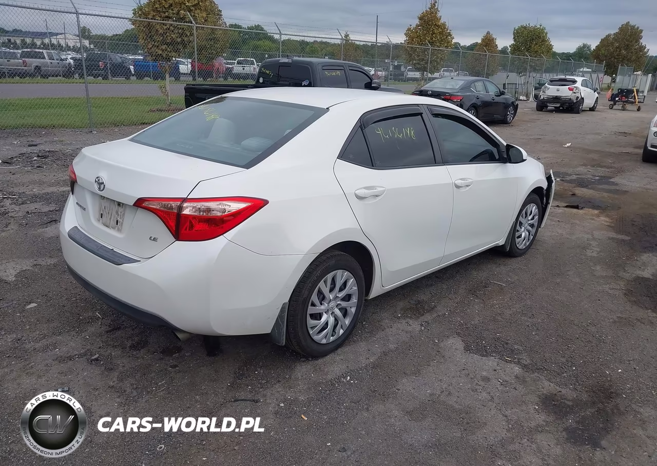 2019 Toyota Corolla Le VIN:5YFBURHE8KP900882 - 4