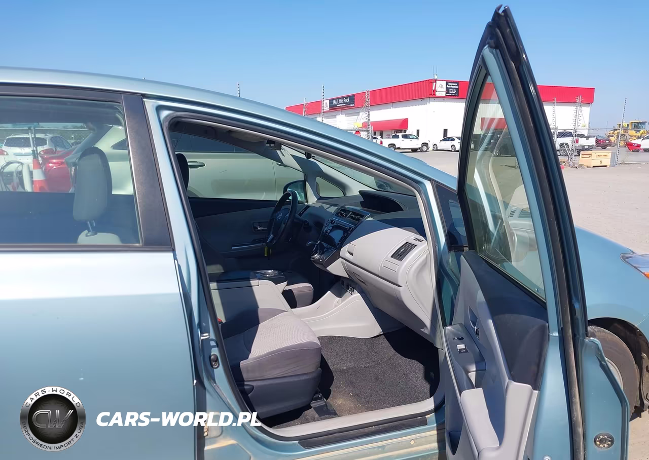 2016 Toyota Prius V Three VIN:JTDZN3EU1GJ052828 - 5