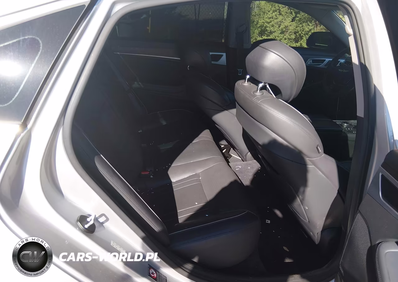 2017 Genesis G80 3.8 VIN:KMHGN4JE7HU177467 - 8