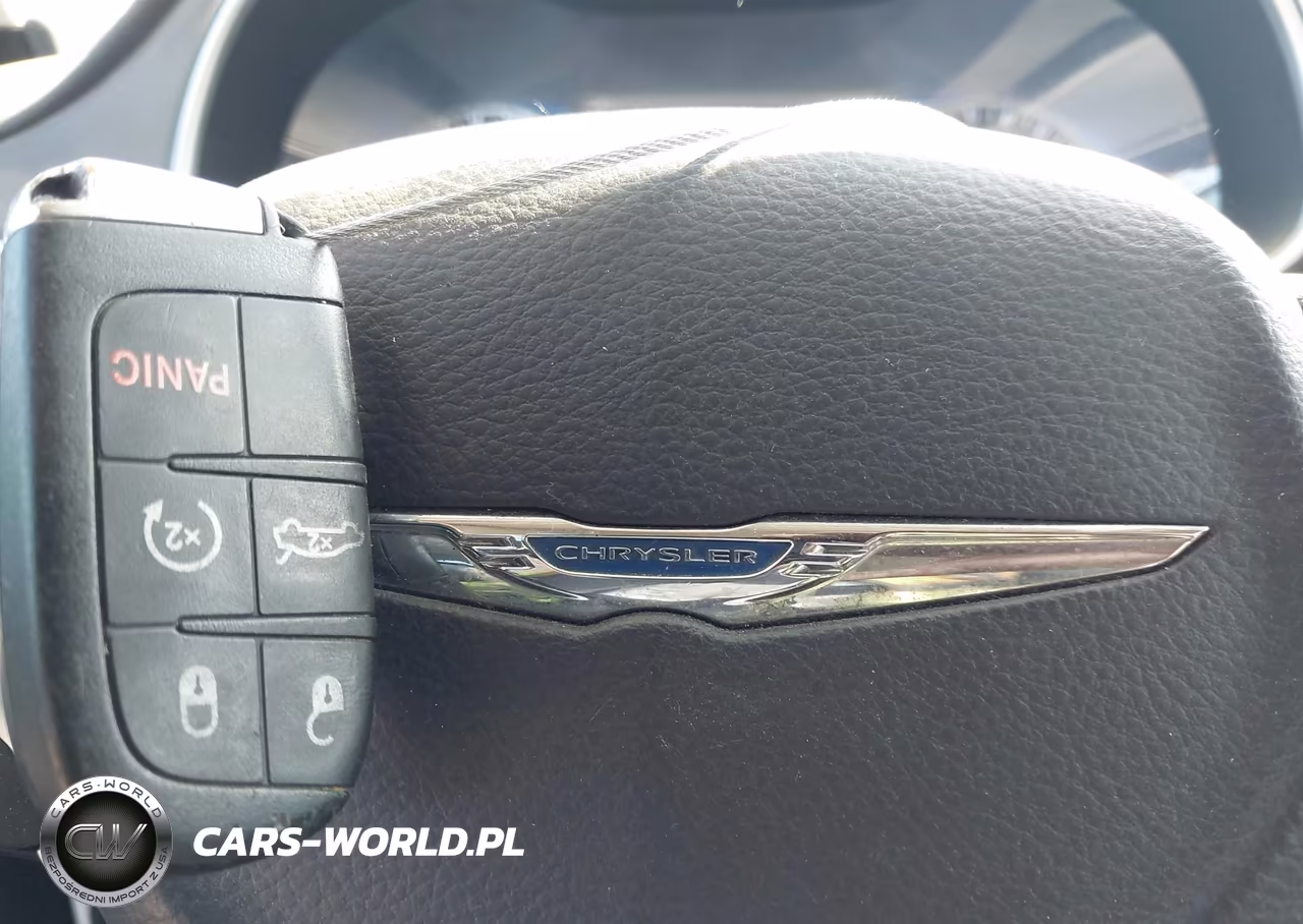 2015 Chrysler 200 Limited VIN:1C3CCCABXFN577821 - 11