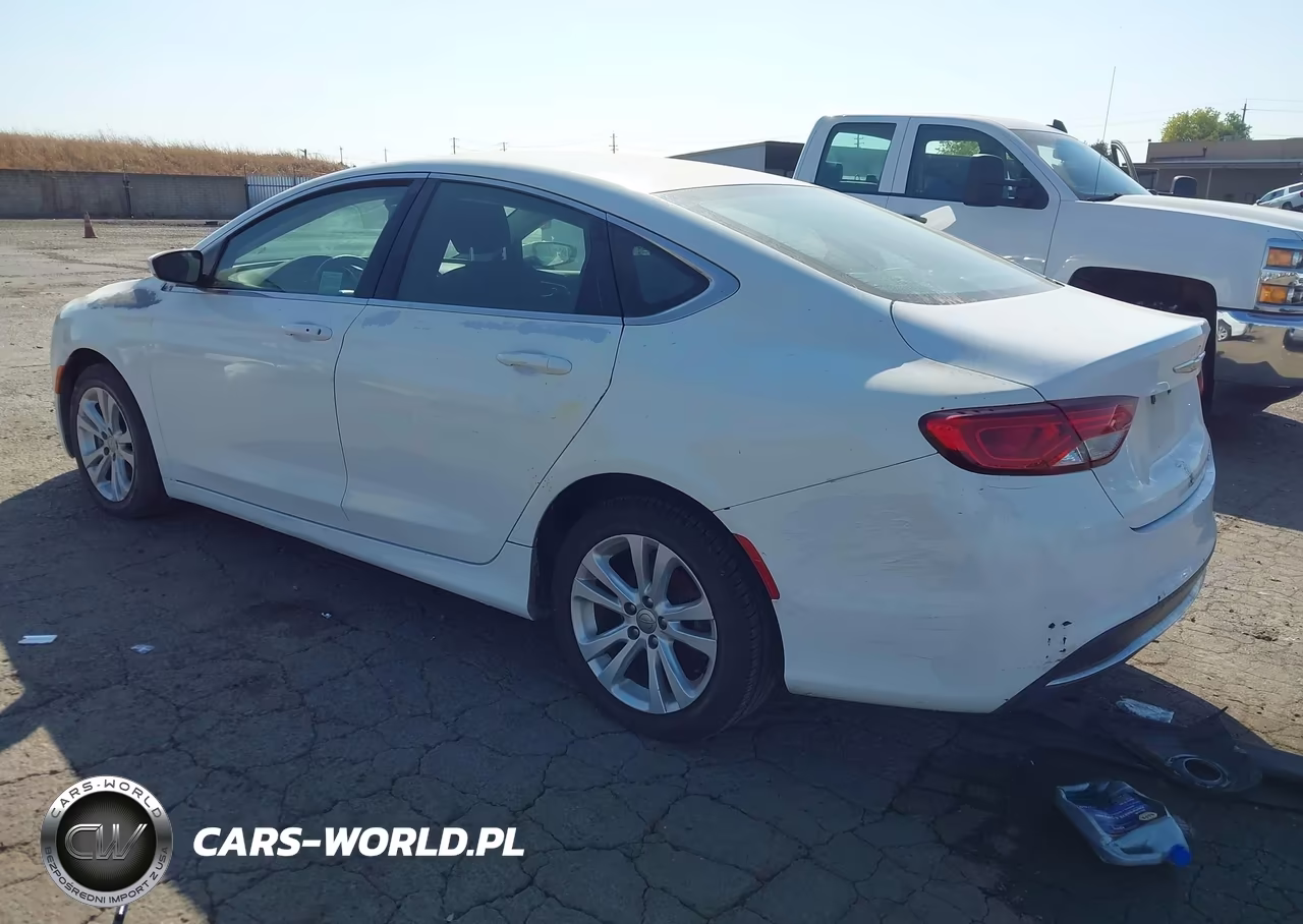 2015 Chrysler 200 Limited VIN:1C3CCCABXFN577821 - 3