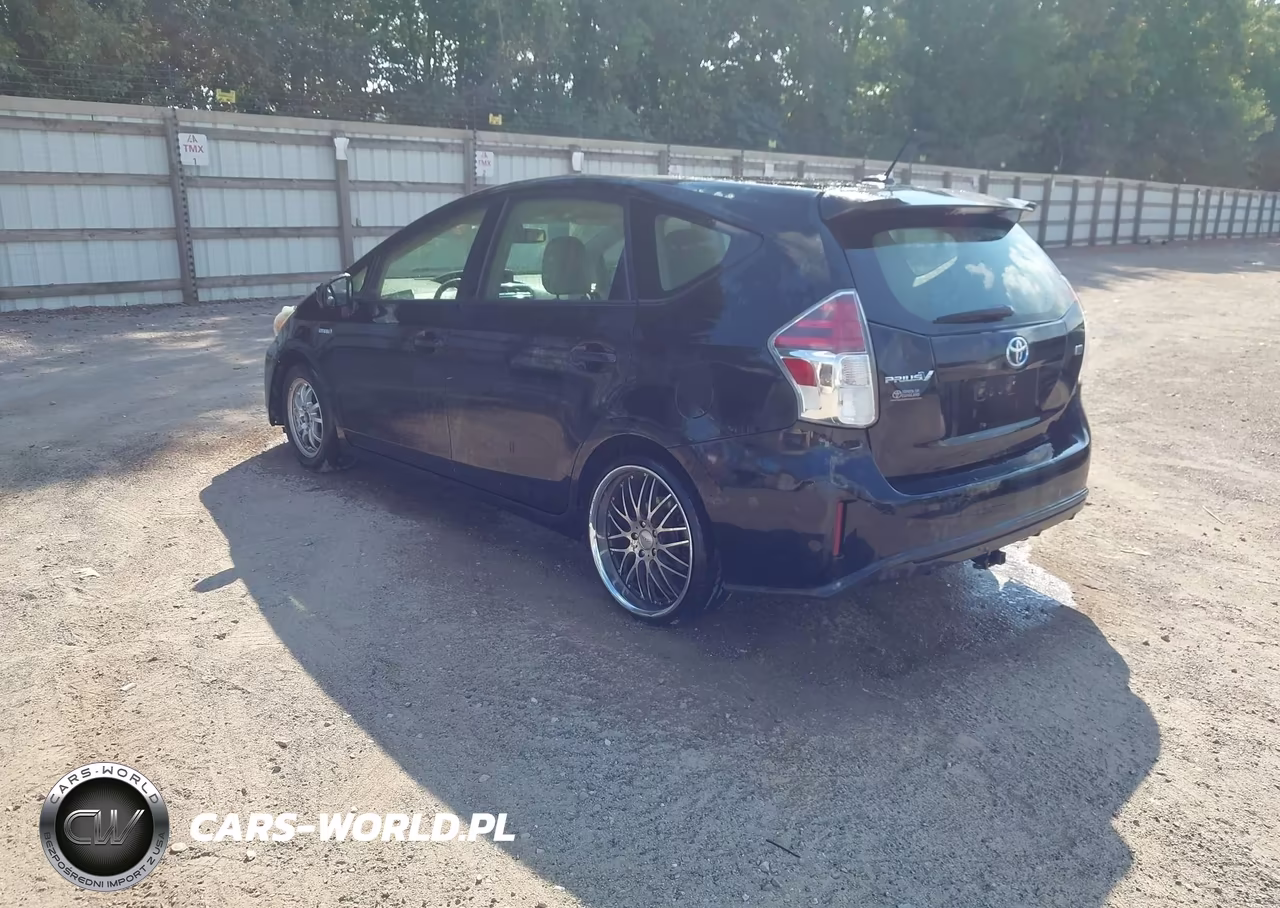 2017 Toyota Prius V Four VIN:JTDZN3EU6HJ064507 - 3
