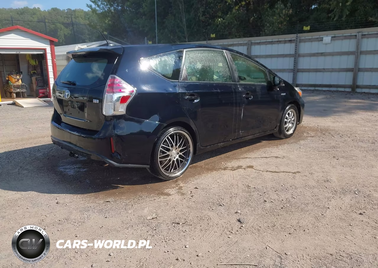 2017 Toyota Prius V Four VIN:JTDZN3EU6HJ064507 - 4