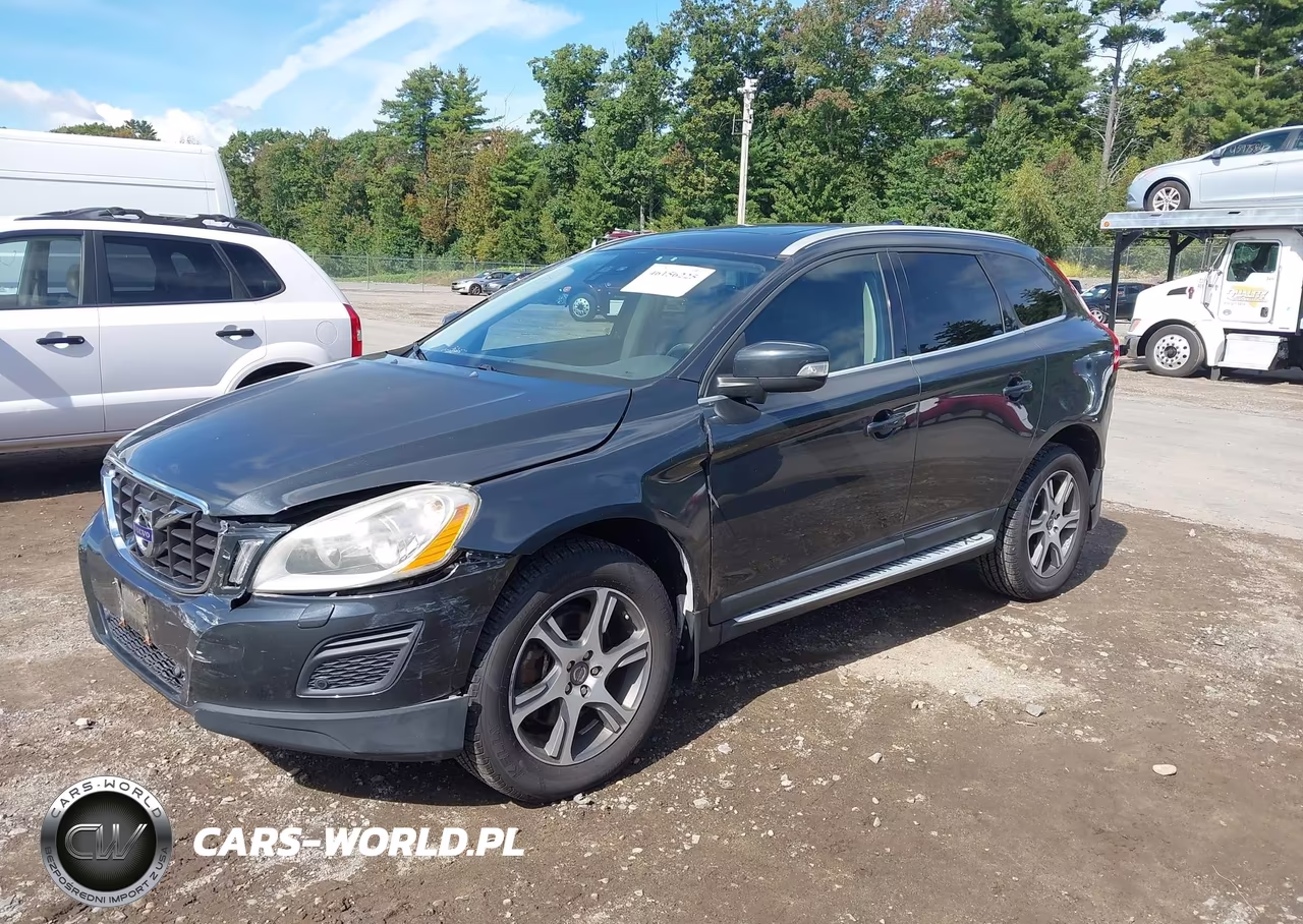 2011 Volvo Xc60 T6-T6 R-Design VIN:YV4902DZ4B2217132 - 2