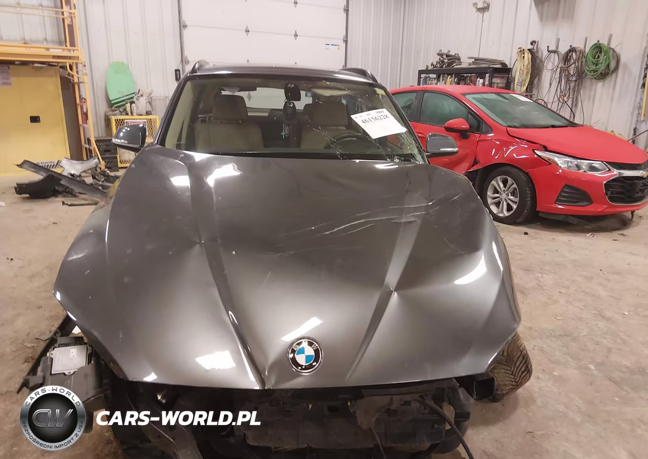 2015 BMW X1 xDrive28I VIN:WBAVL1C57FVY35497 - 11
