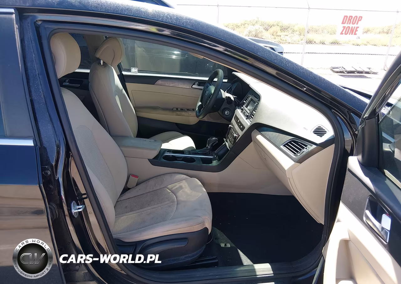 2015 Hyundai Sonata Sport VIN:5NPE34AF2FH093073 - 5