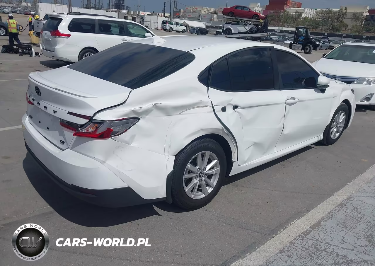 2026 Toyota Camry Le VIN:4T1DAACK6TU755860 - 4