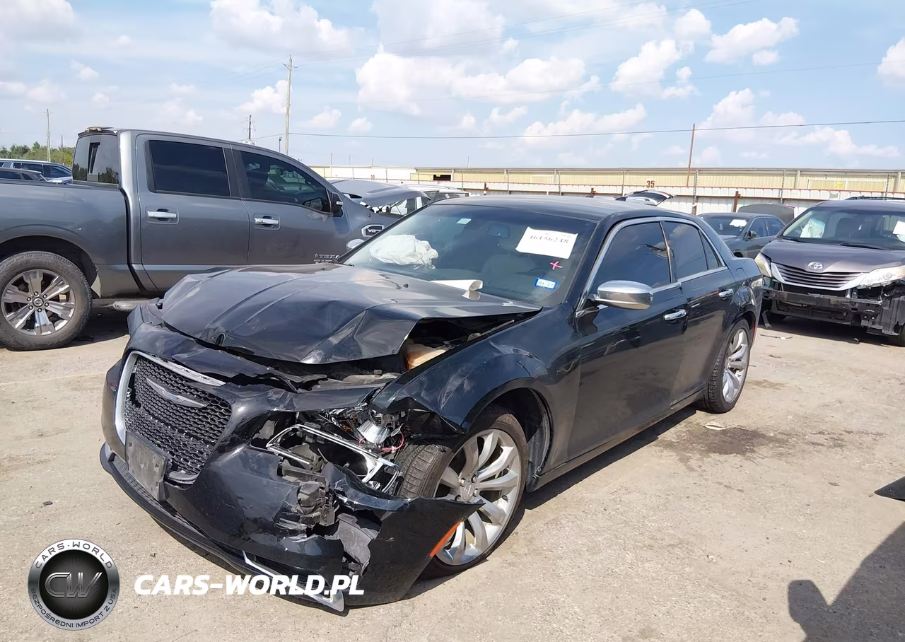 2018 Chrysler 300 Limited VIN:2C3CCAEG1JH153939 - 2