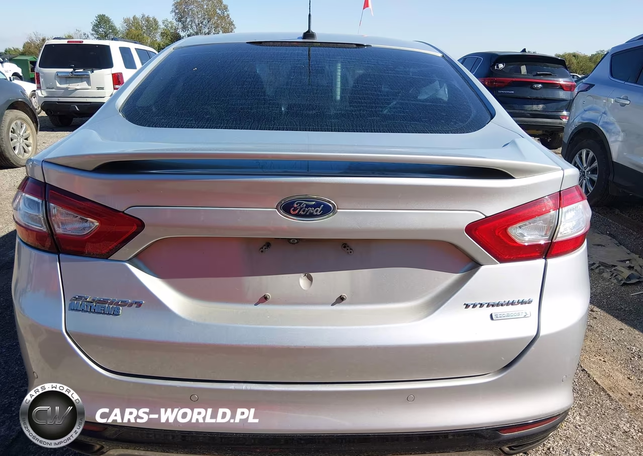 2013 Ford Fusion Titanium VIN:3FA6P0K90DR358146 - 16