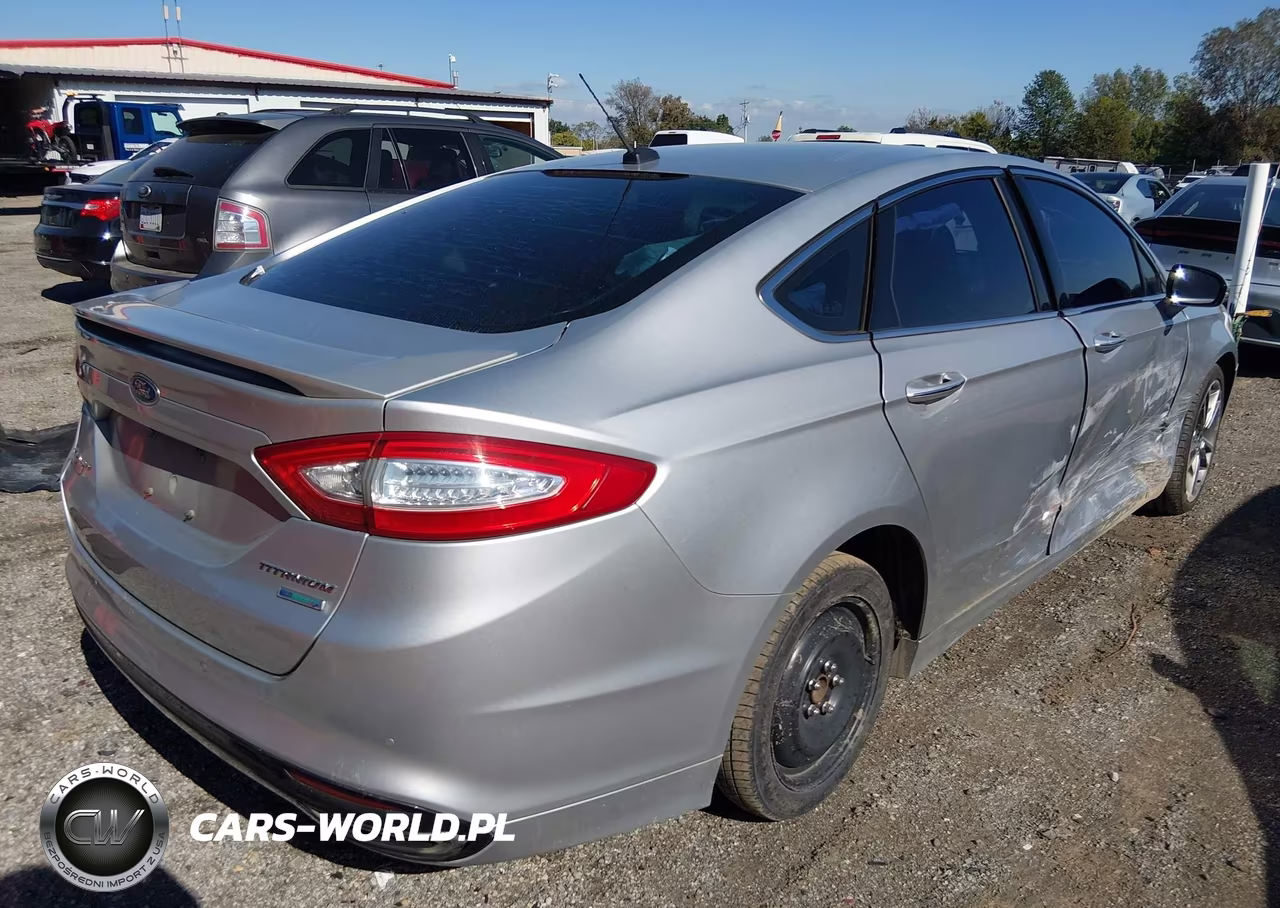 2013 Ford Fusion Titanium VIN:3FA6P0K90DR358146 - 4